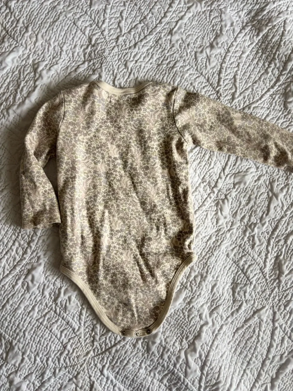 Jamie Kay Cream Floral Long-Sleeve Baby Bodysuit with Taupe Print